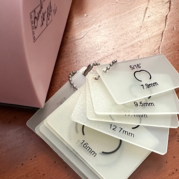 Pink Binding Machine - Picture 6 of 13